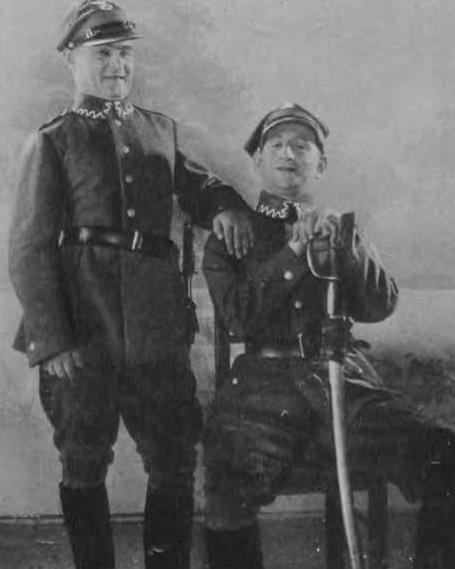 A. Dymsza i K. Krukowski w filmie Ułani ułani chłopcy malowani (Głos poranny dod. ilustr. 22.11.1931)