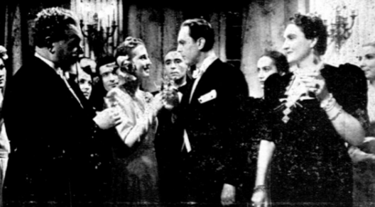 A. Zelwerowicz E. Barszczewska, A. Żabczyński, L. Pancewicz w filmie Trzy serca (1939)