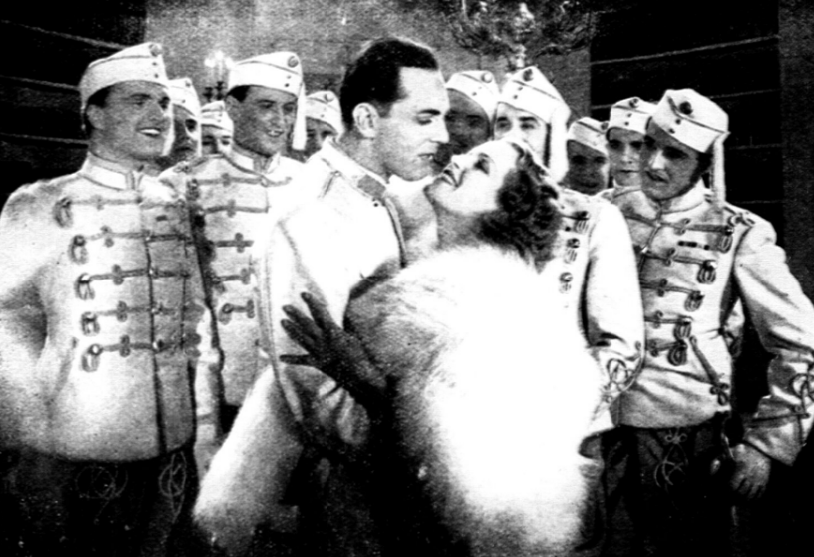 A. Żabczyński i T. Mankiewiczówna w filmie Manewry miłosne (1935)