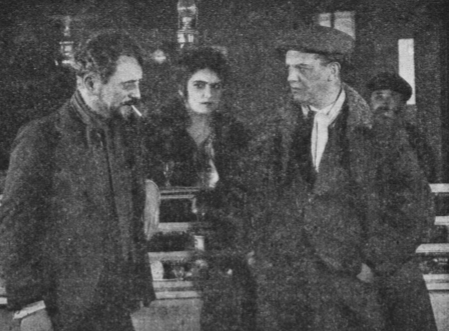 H.Zahorska J.Leszczyński, B. Oranowski w filmie Karczma na rozdrożu (Ekran i scena 10 i 11, 1923)