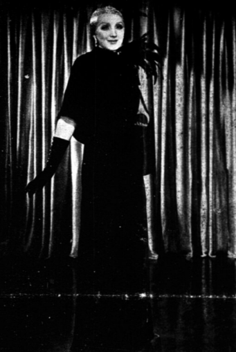 Hanka Ordonówna w filmie Szpieg w masce (1933)