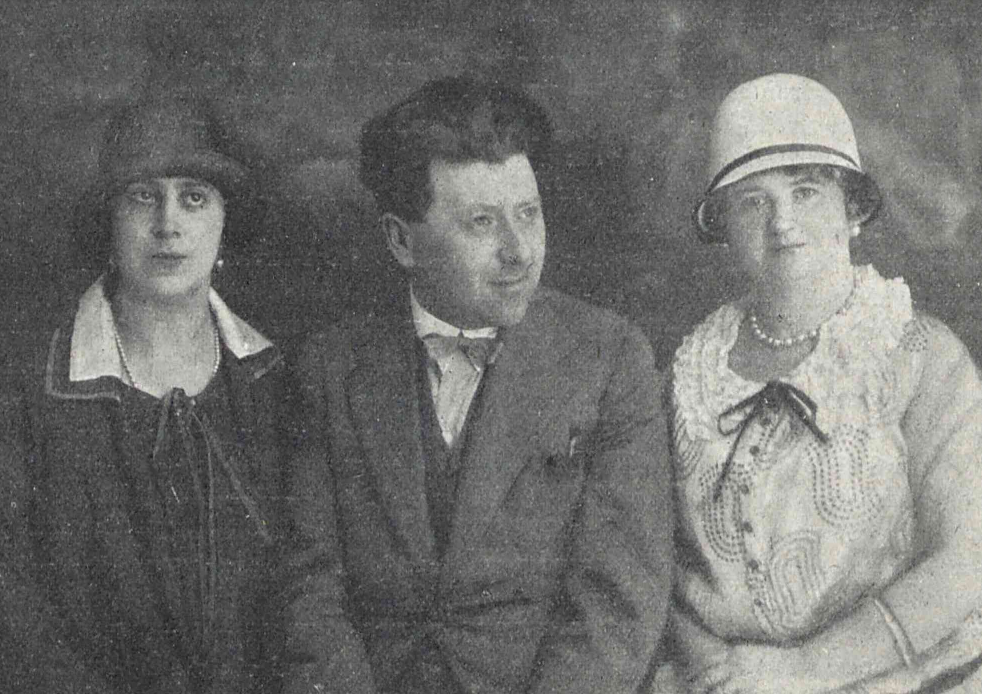 Julia Mechówna w towarzystwie włoskiego śpiewaka i jego żony (Świat, nr 24, 1925)