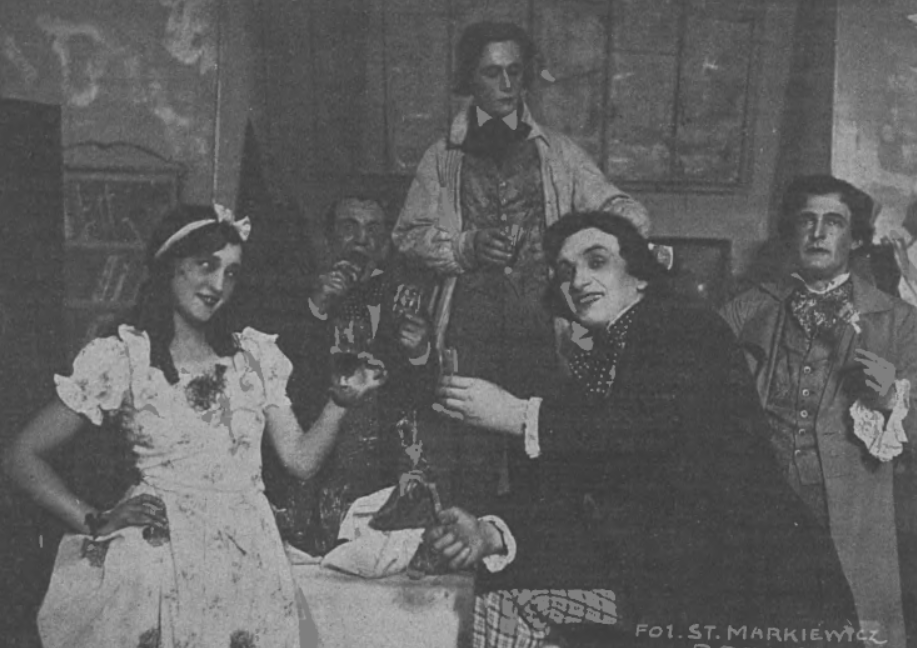 K. Grey, W. Bratkiewicz, A. Raczkowski, J. Sendecki, M. Mikuszewski w operetce Fiołek z Montmantrea`u T. Wielki Poznań (Tęcza nr 2, 1931)