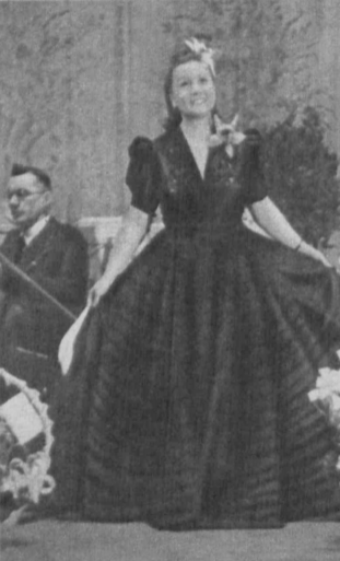 Lucyna Szczepańska podczss występów w Starym Teatrze w Krakowie w 1942