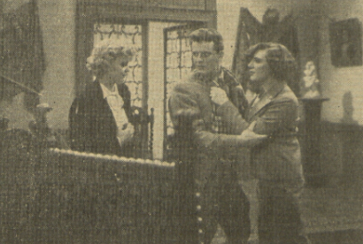 M. Bogda, A. Brodzisz, J. Sokołowska w filmie Pan redaktor szaleje (1937)