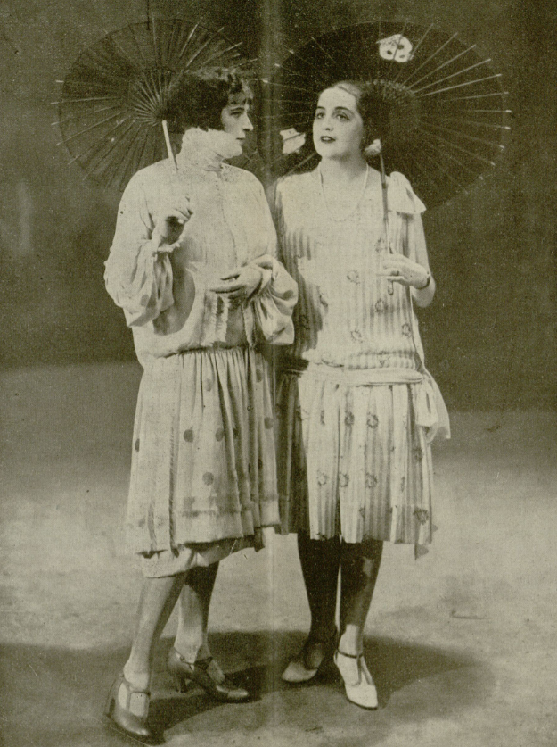 Maria Gella i Maria Gorczyńska w sztuce Figle politycze T. Letni Warszawa (Ilustrcja nr 32, 1926)