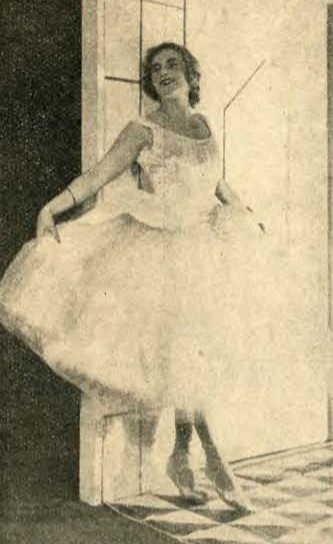 Mila Kamińska jako tancerka gruzińska w sztuce Ludzie w hotelu T. Polski Warszawa (1931)