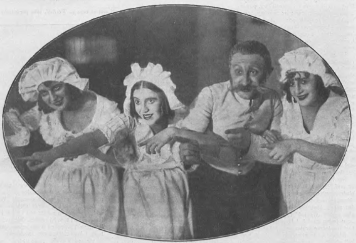 Rozwadowicz (Zuzia), Tatarkiewiczówna (Józia), Mroziński (Grzegorz-stary huzar) Remicz (Fruzia) w sztuce Damy i huzary T. Miejski (Łódź, 1925)