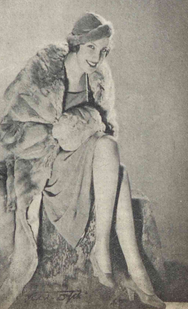 V. Bobrowska na Balu mody Hotelu Europejskim w Warszawie (Świat nr 4, 1934)