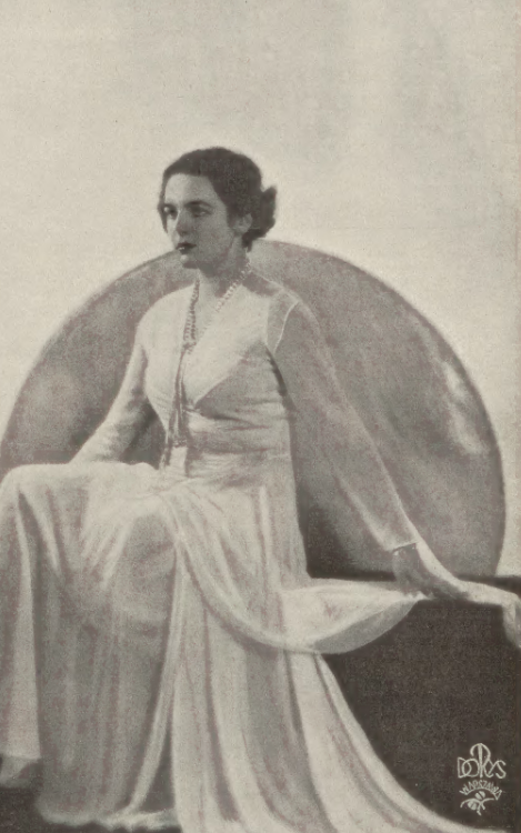 Zofia Batycka (Teatr i życie wytworne nr 2 , 1930)