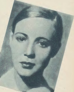 Jadwiga Andrzejewska jako Manuela w sztuce pt. Dziewczęta w mundurkach ( T.Kameralny Warszawa 1932 )
