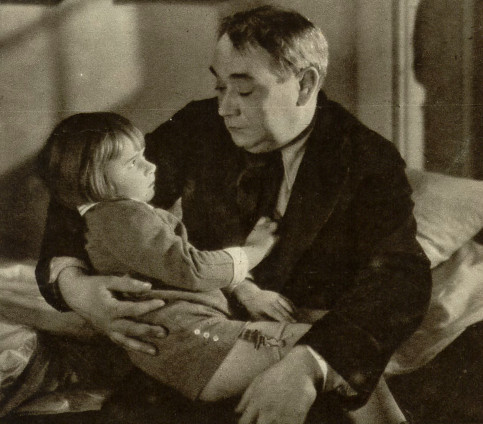Stefan Jaracz Lala Górska w scenie z filmu Jego wielka miłość 1936