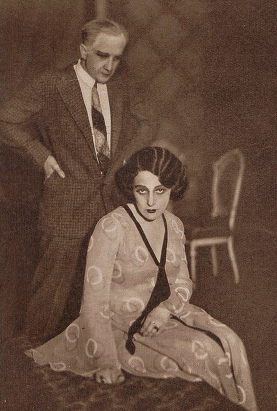Zofia Jaroszewska (Eliza) Aleksander Węgierko (prof. Higgins) w sztuce pt. Pigmalion (T.im.Słowackiego Kraków 1929)