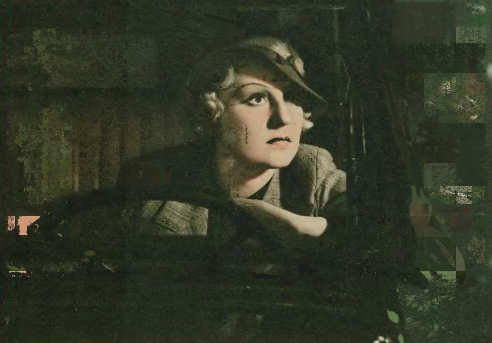 Alma Kar w scenie z filmu Tajemnica panny Brinx (1936)