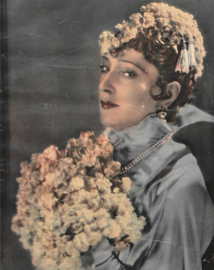Maria Przybyłko Potocka jako Erlynne w sztuce pt. Wachlarz lady Windermere ( T.Narodowy Warszawa 1935 )