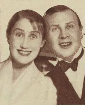 Ewa Bonacka i Stanisław Sielański w przedstawieniu Trójka hultajska (T. Ateneum Warszawa, 1935)