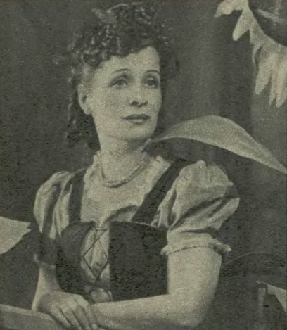 Maria Żabczyńska w tytułowej roli w sztuce Królowa przedmieścia ( T.Comoedia Warszawa 1945 )