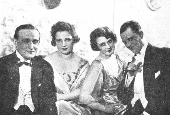 W. Biegński, M. Krystyńska, J. Owczarska, J. Leszczyński w sztuce Jutro pogoda T. Komedia Warszawa 1922 (Przeklad Teatralny i Kinematograficzny nr 14 1922)