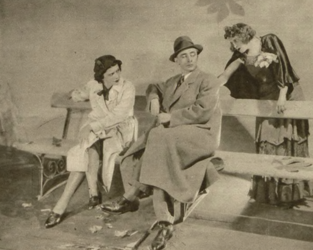 L. Kownacka (kobieta pod latarnią), I. Grywińska (Janina), J. Strachocki w sztuce Współczesne T. Kameralny (Warszawa, 1937)
