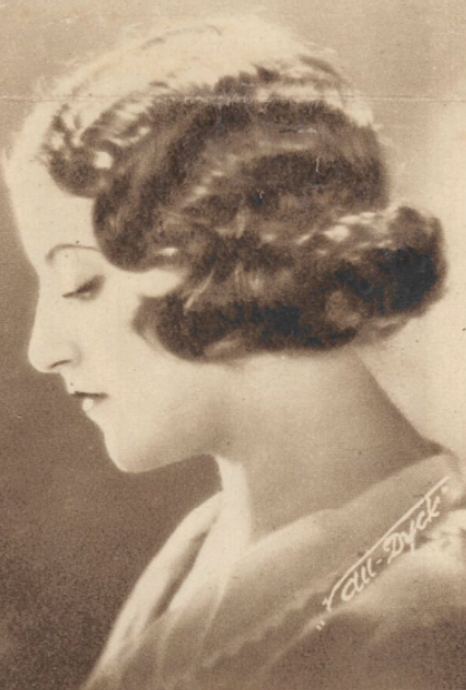 Jadwiga Karlewska (Express Wieczorny i Kurier Czerwony 1930 kandydatki na Miss Polonia) Polona
