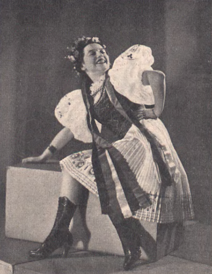 Barbara Putzówna w operetce Księżna czardasza T. Miejski Bydgoszcz (Ilustracja Polska nr 3, 1938)
